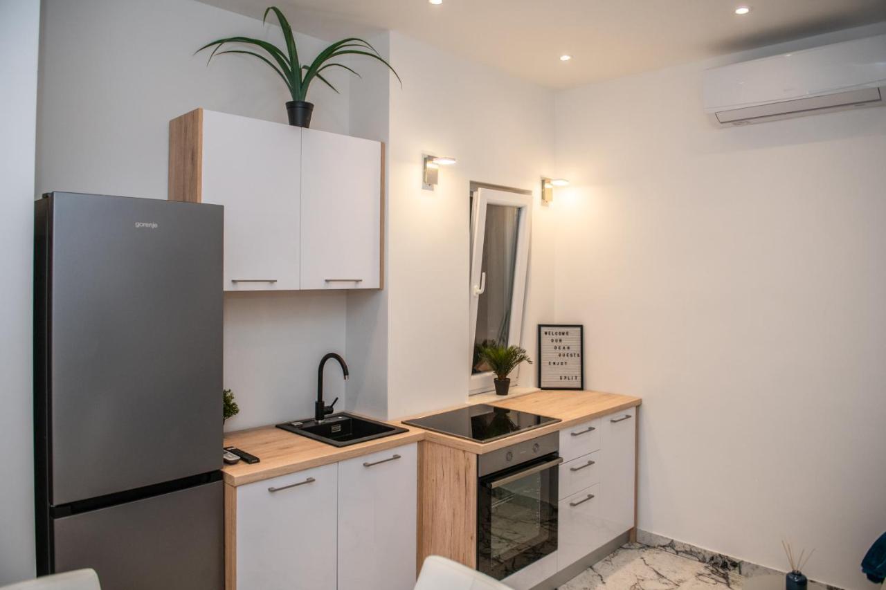 Jadran Apartment Split Exterior photo